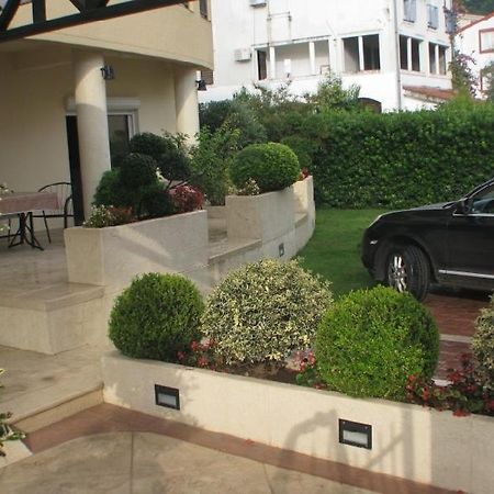 Apartmani Mirenza Budva Exteriör bild