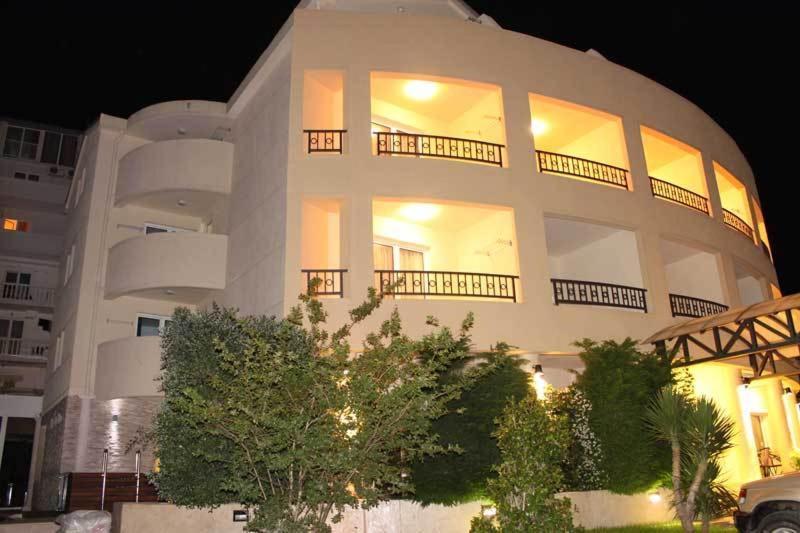 Apartmani Mirenza Budva Exteriör bild