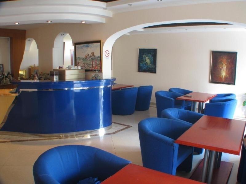 Apartmani Mirenza Budva Exteriör bild